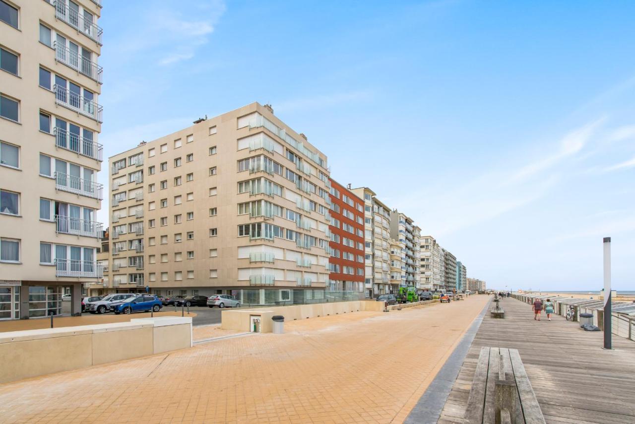 Апартаменты Modern And Bright Seaside App W Seaview & Terrace Остенде Экстерьер фото